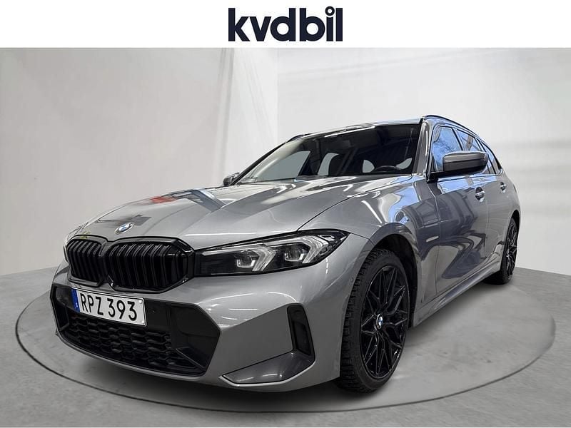 Grå Begagnad 2023 BMW 320 M Sport Kombi | 290 000 kr (Superpris) - Bild 1/3
