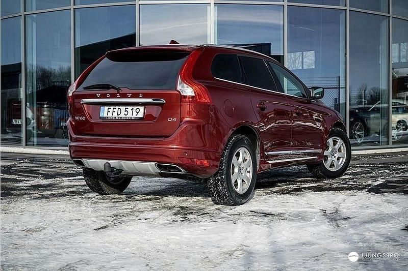 Begagnad Volvo XC60 Business Edition 181 HK (133 kW) 2014 Röd SUV