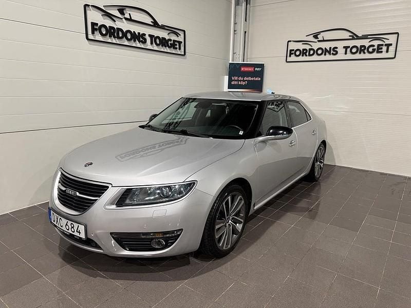 Grå Begagnad 2011 Saab 9-5 Vector Sedan | 84 900 kr (Marknadspris) - Bild 1/4
