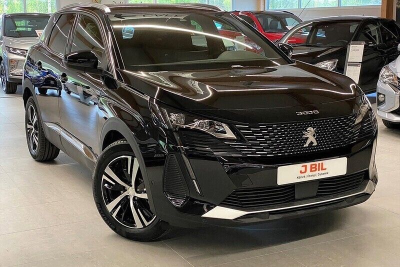 Svart perla nera Begagnad 2023 Peugeot 3008 GT SUV | 269 900 kr (Marknadspris) - Bild 1/4