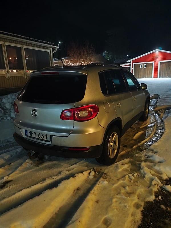 Begagnad 2009 VW Tiguan SUV | 53 000 kr (Marknadspris) - Bild 1/2