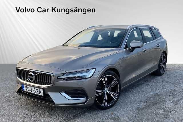 Grå Begagnad 2021 Volvo V60 Inscription Kombi | 309 900 kr (Bra pris) - Bild 1/3