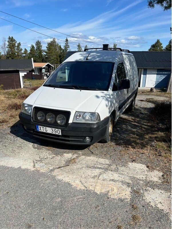 Vit Begagnad 2006 Citroën Jumpy Minibuss | 5 000 kr (Superpris) - Bild 1/4