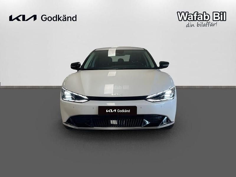Begagnad Kia EV6 239 kW (325 HK) 2023 Vit SUV