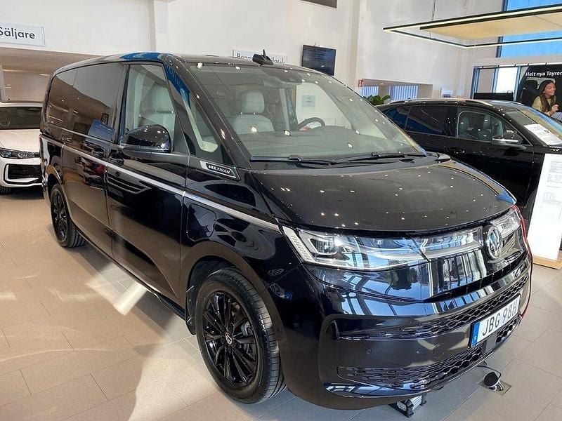 Svart Ny 2025 VW T7 Style Van | 869 950 kr - Bild 1/4