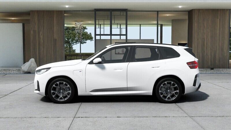 Ny BMW iX3 M Sport 2025 Okänd SUV