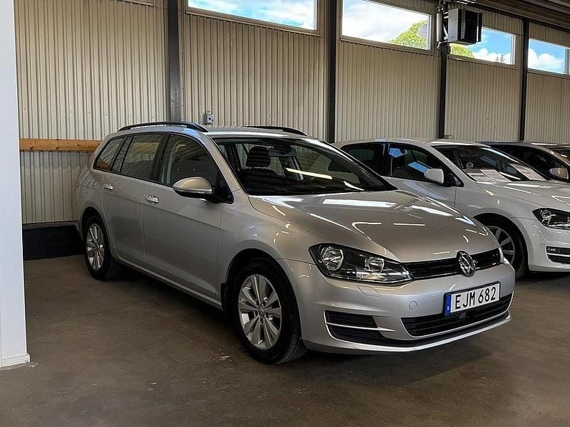 Begagnad VW Golf VII 105 HK (77 kW) 2014 Silver Kombi