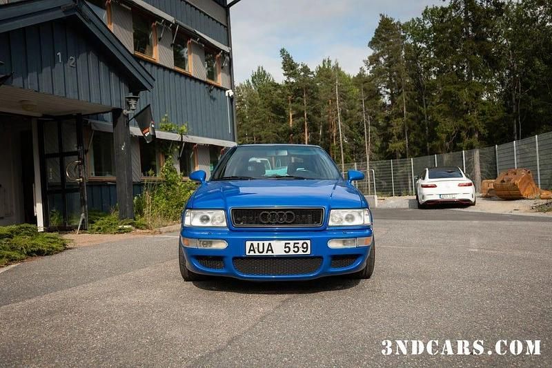 Begagnad Audi RS2 316 HK (232 kW) 1995 Blå Kombi