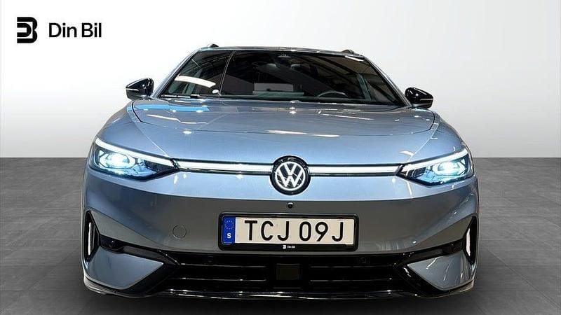 Begagnad VW ID.7 Pro 210 kW (286 HK) 2024 Ljusblå Kombi
