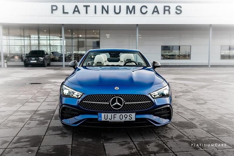 Begagnad Mercedes CLE300 AMG 258 HK (189 kW) 2024 Spectral blå Cab