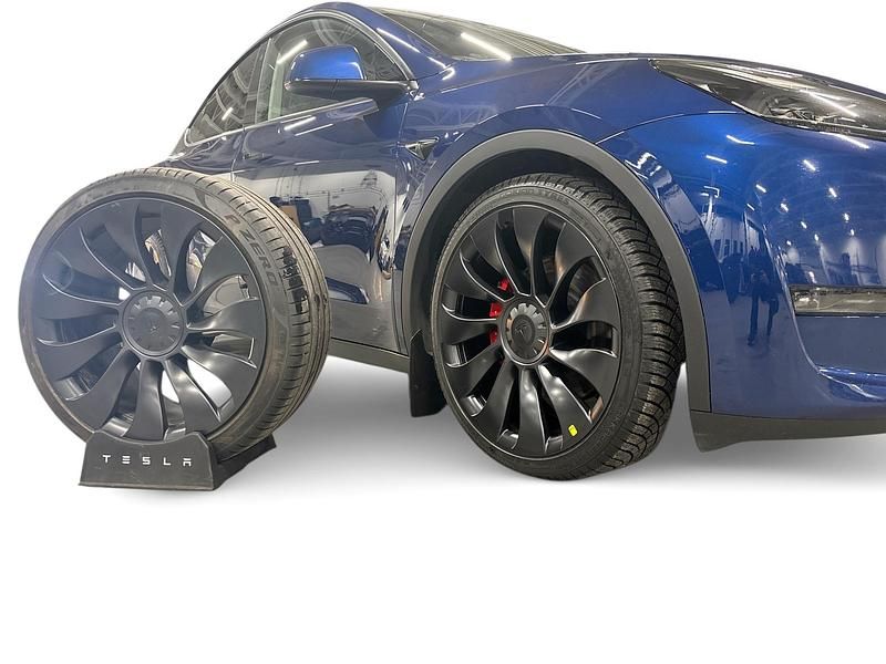 Begagnad Tesla Model Y Performance 392 kW (534 HK) 2023 Blå SUV