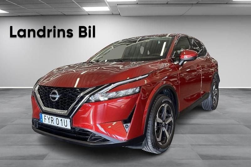 Röd Begagnad 2024 Nissan Qashqai N-Connecta SUV | 319 000 kr (Marknadspris) - Bild 1/4