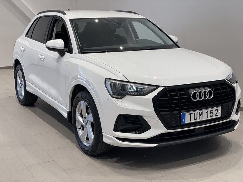 Ibisvit Begagnad 2023 Audi Q3 Advanced Plus SUV | 334 900 kr (Marknadspris) - Bild 1/4