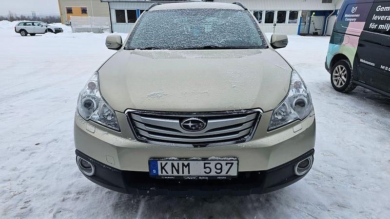 Begagnad Subaru Outback 2010 Kombi