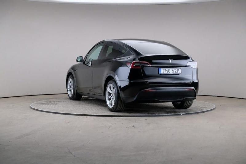 Begagnad Tesla Model Y 378 kW (514 HK) 2024 Svart (solid) SUV