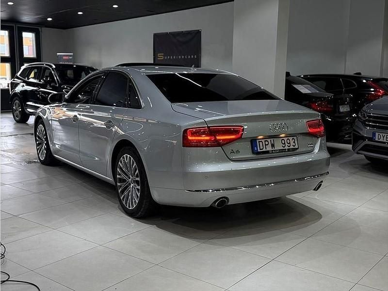 Begagnad Audi A8 350 HK (257 kW) 2012 Silver Sedan