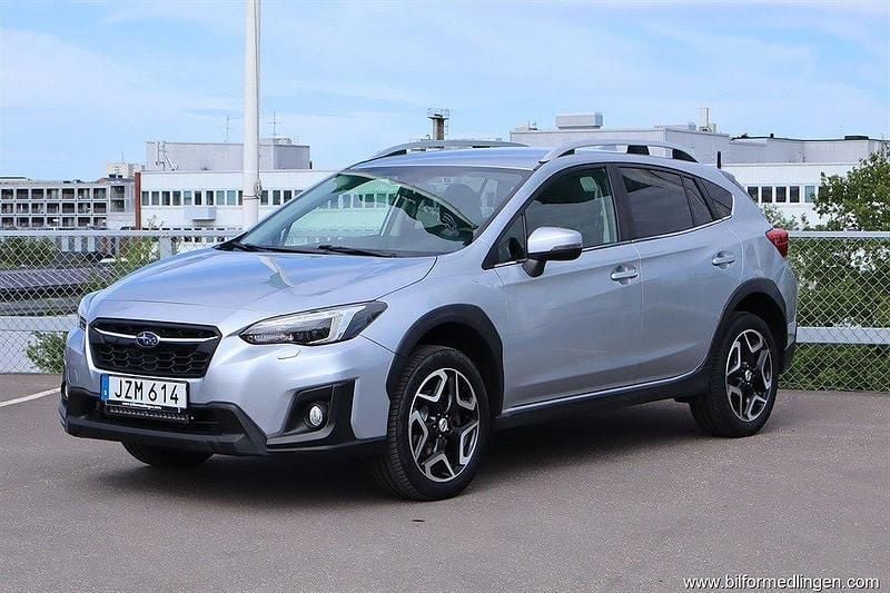 Silver samma som bilen Begagnad 2018 Subaru XV SUV | 187 500 kr (Bra pris) - Bild 1/4