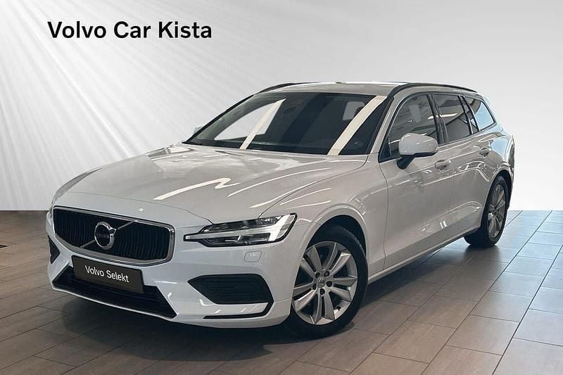 Vit Begagnad 2018 Volvo V60 Momentum Kombi | 249 900 kr (Marknadspris) - Bild 1/3
