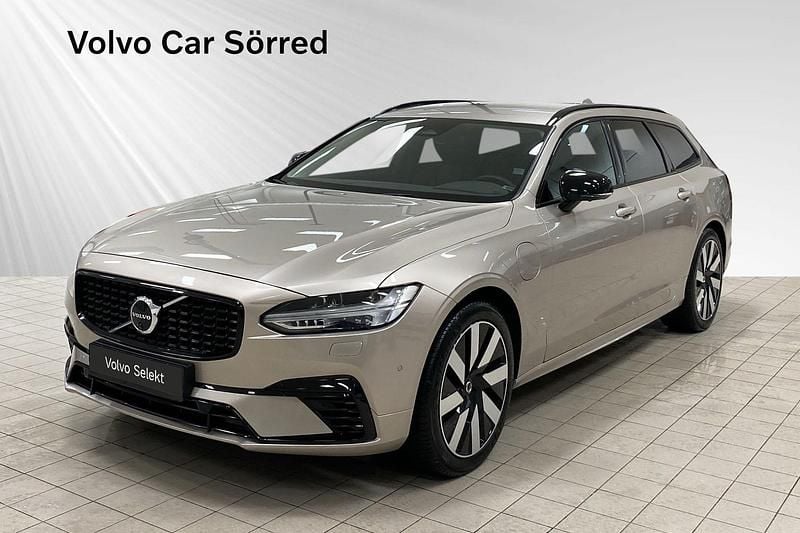 Grå Begagnad 2024 Volvo V90 Kombi | 484 900 kr (Lite dyr) - Bild 1/3