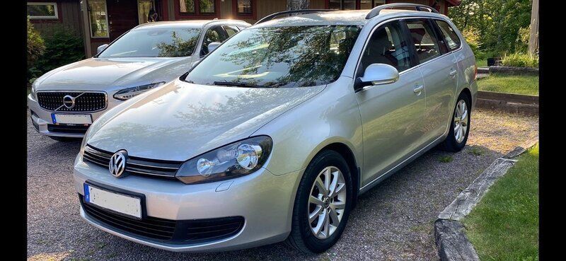 Silver Begagnad 2010 VW Golf VI Kombi | 44 500 kr (Marknadspris) - Bild 1/4