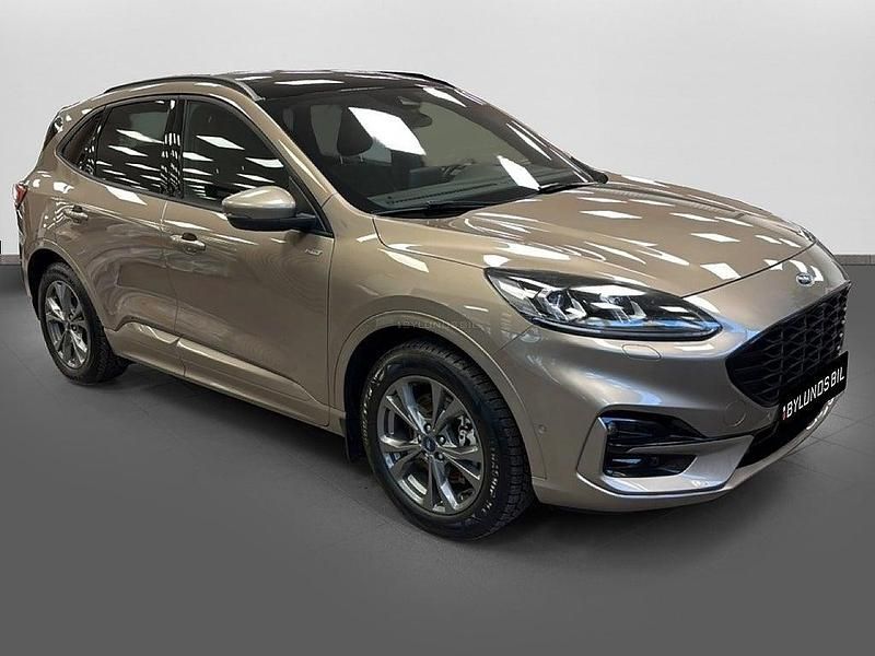 Begagnad Ford Kuga ST-Line 152 HK (111 kW) 2020 Grå SUV