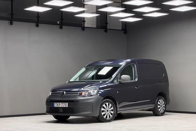 Begagnad VW Caddy 75 HK (55 kW) 2022 Blå Minibuss