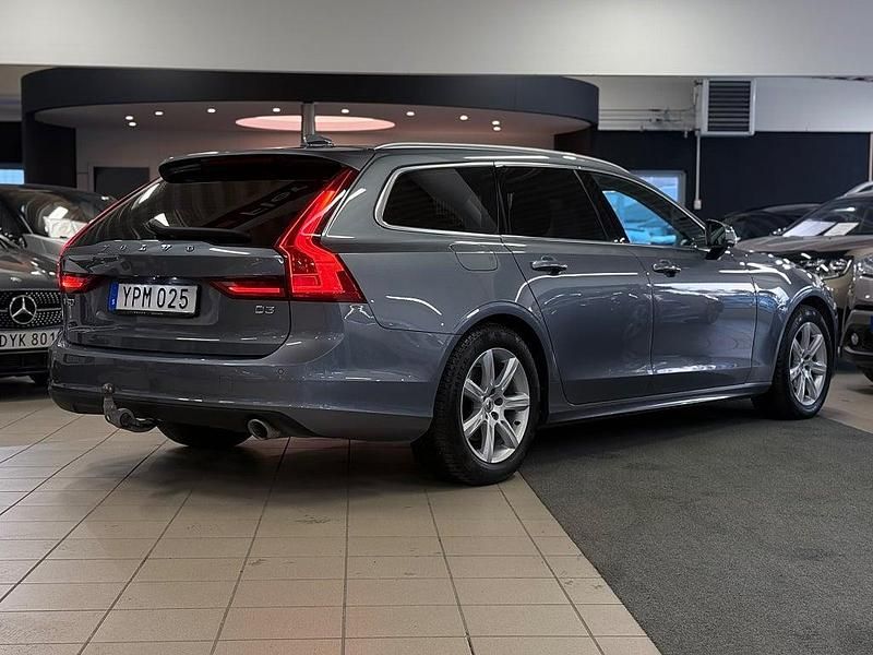 Begagnad Volvo V90 150 HK (110 kW) 2018 Grå Kombi
