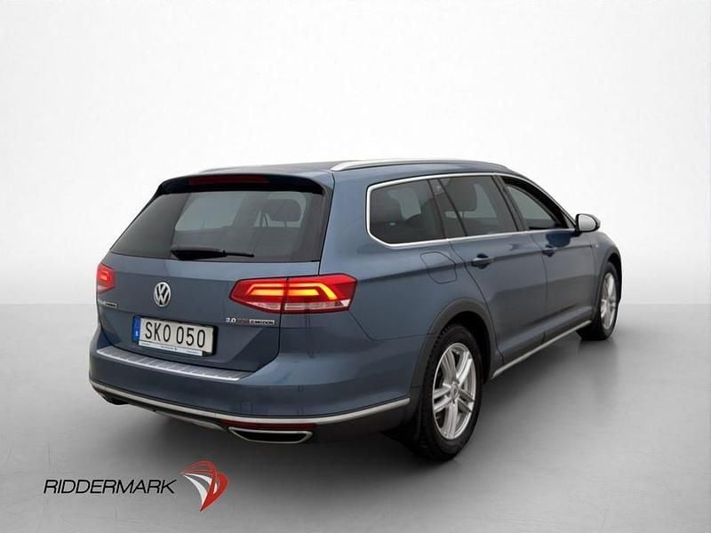 Begagnad VW Passat Alltrack 241 HK (177 kW) 2017 Blå Kombi