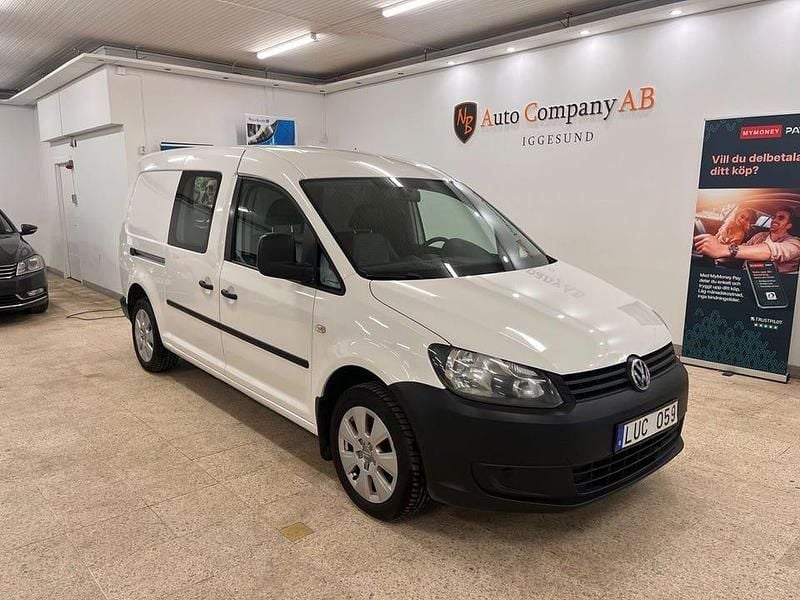 Vit Begagnad 2012 VW Caddy Maxi Minibuss | 69 900 kr (Marknadspris) - Bild 1/4