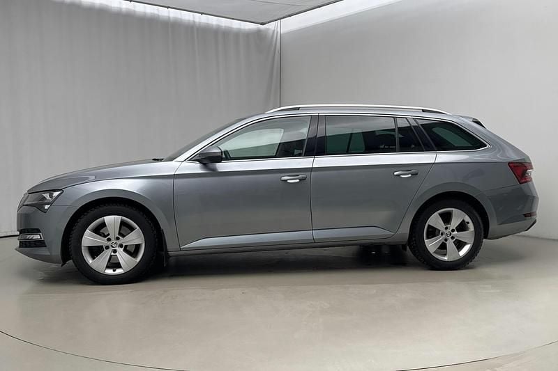 Begagnad Skoda Superb Business Line 150 HK (110 kW) 2021 Grå Kombi
