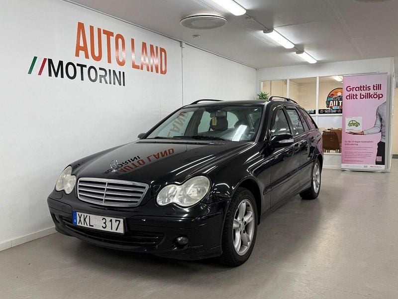 Svart Begagnad 2005 Mercedes C180 Classic Kombi | 34 900 kr (Lite dyr) - Bild 1/4
