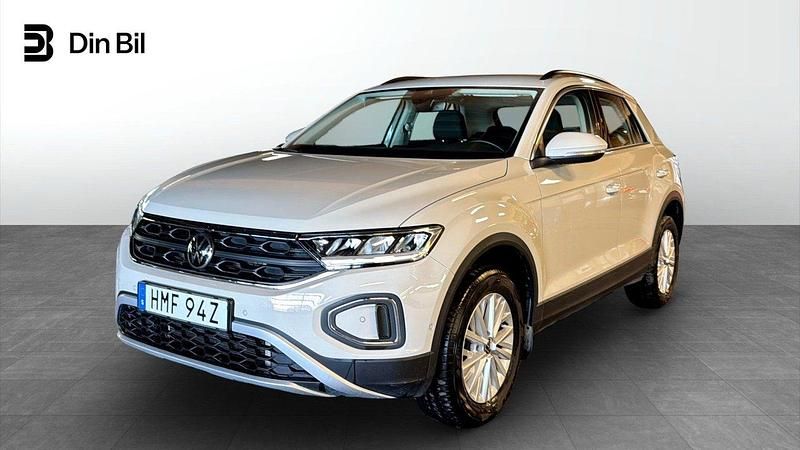 Ljusgrå Begagnad 2024 VW T-Roc Life SUV | 319 900 kr (Dyr) - Bild 1/4