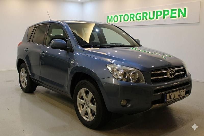 Blå Begagnad 2008 Toyota RAV4 SUV | 69 900 kr (Marknadspris) - Bild 1/4