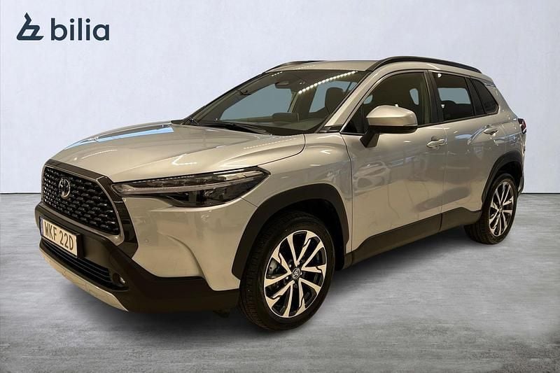 Begagnad Toyota Corolla Cross Style 141 HK (103 kW) 2025 Silver SUV