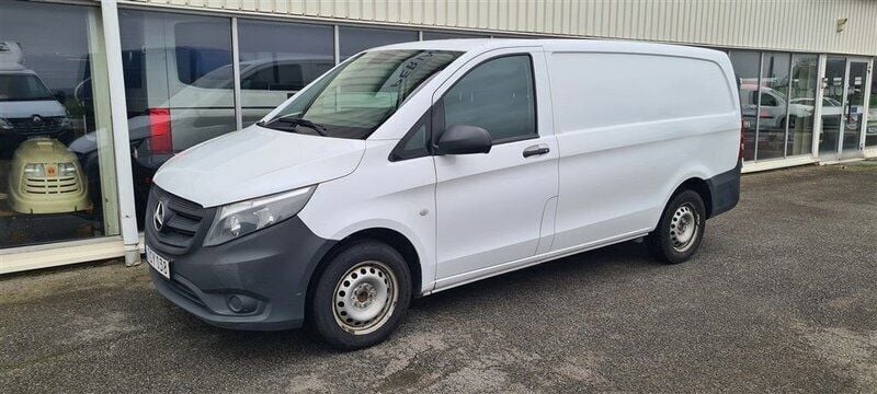 Vit Begagnad 2015 Mercedes Vito Minibuss | 149 000 kr - Bild 1/4