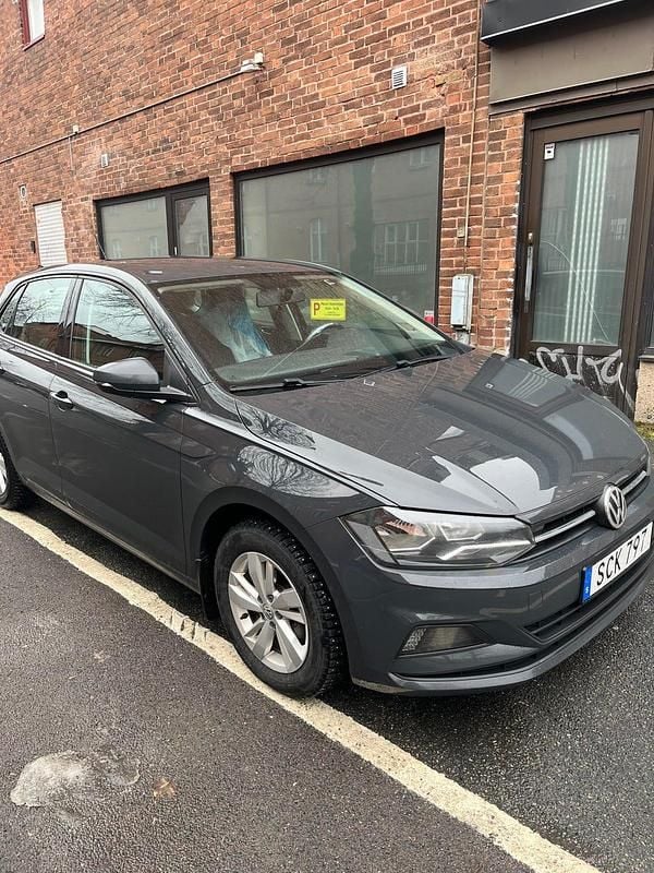 Begagnad VW Polo 95 HK (69 kW) 2018 Grå Halvkombi