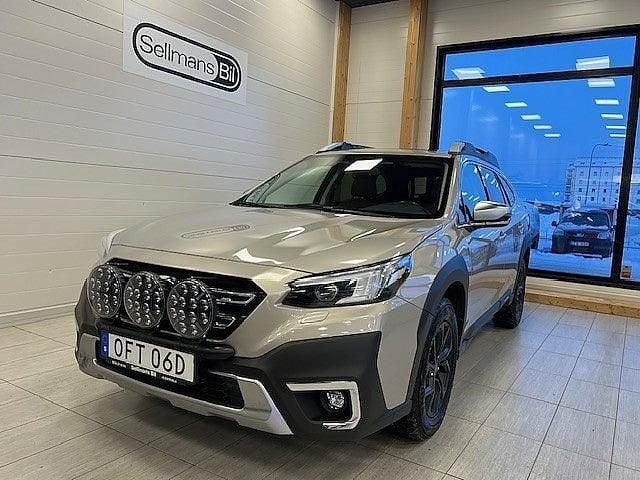 Begagnad Subaru Outback 169 HK (124 kW) 2024 Brun Kombi