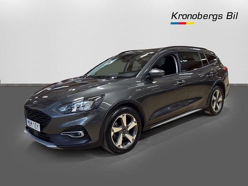 Mörkgrå metallic Begagnad 2022 Ford Focus Active Kombi | 189 500 kr (Bra pris) - Bild 1/4