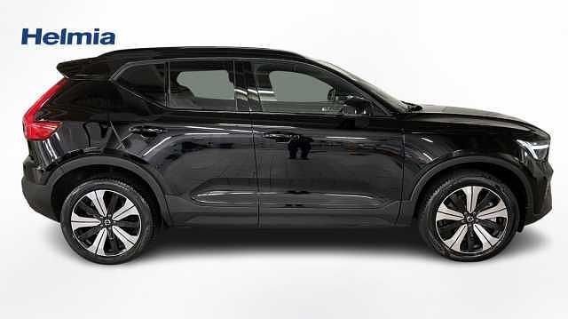 Begagnad Volvo XC40 Core 185 kW (252 HK) 2022 Svart SUV