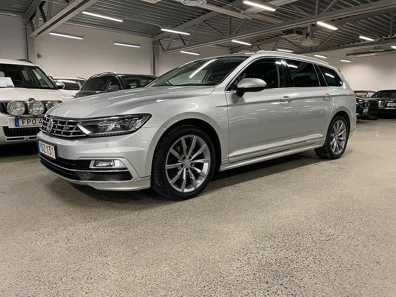 Silver Begagnad 2016 VW Passat GT Kombi | 139 900 kr (Lite dyr) - Bild 1/4