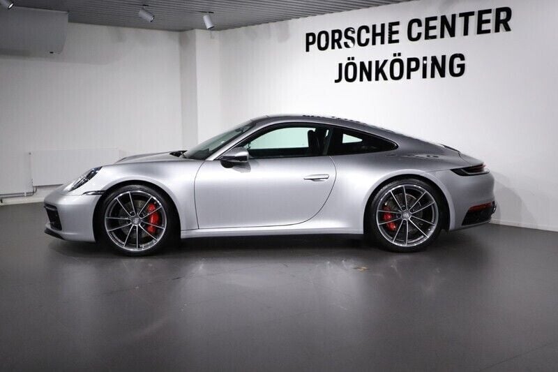 Begagnad Porsche 911 Carrera 4S 451 HK (331 kW) 2021 Silver (grey) Sportkupé