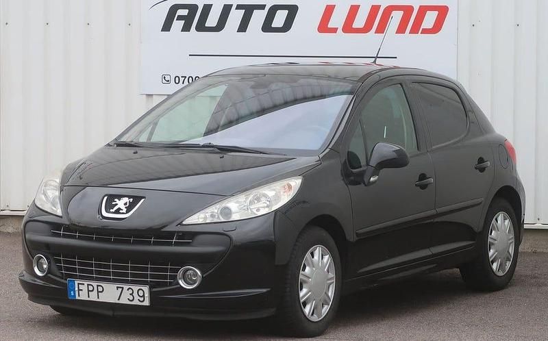 Svart (svartmetallic) Begagnad 2007 Peugeot 207 GTi Halvkombi | 36 000 kr (Lite dyr) - Bild 1/4