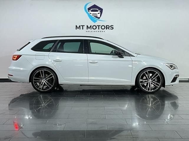 Begagnad Cupra Leon 301 HK (221 kW) 2019 Vit Kombi