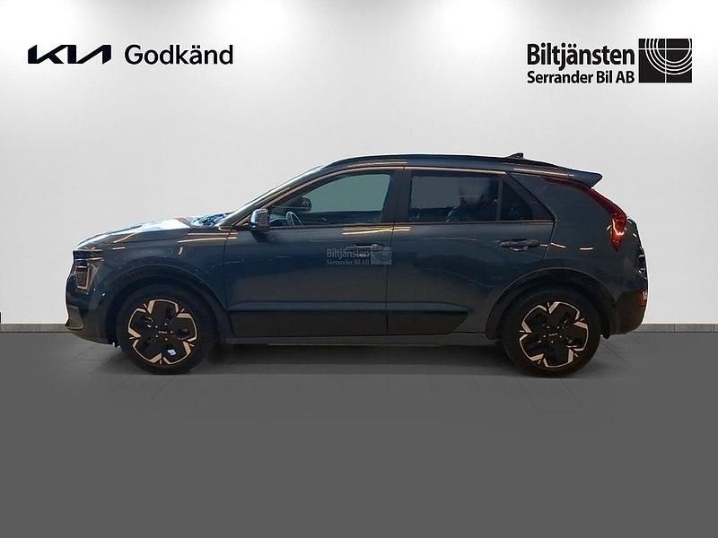 Begagnad Kia e-Niro Advance 150 kW (204 HK) 2022 Blå SUV