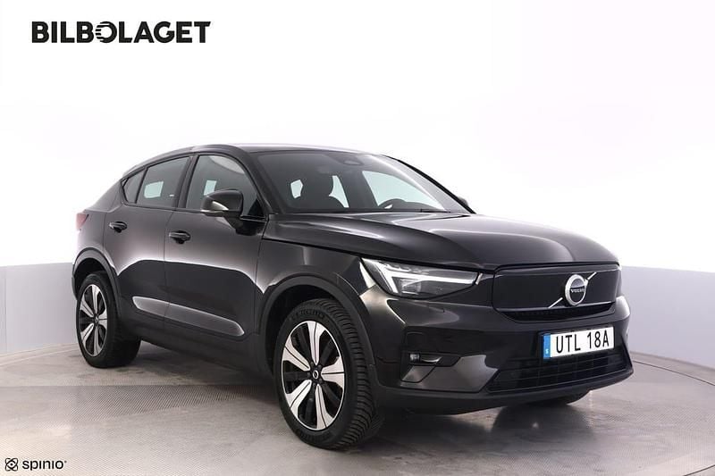 Svart Begagnad 2022 Volvo C40 Plus SUV | 349 800 kr (Marknadspris) - Bild 1/4