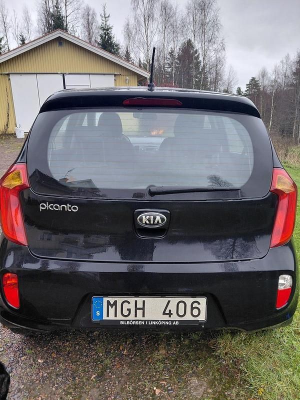 Begagnad Kia Picanto 68 HK (50 kW) 2013 Halvkombi