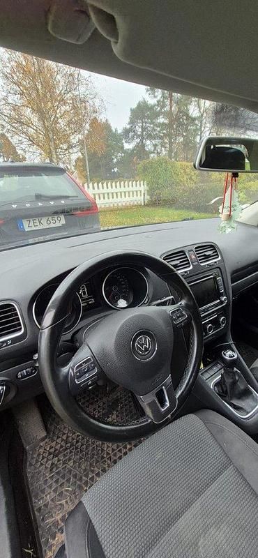 Begagnad VW Golf VII 105 HK (77 kW) 2012 Svart Kombi