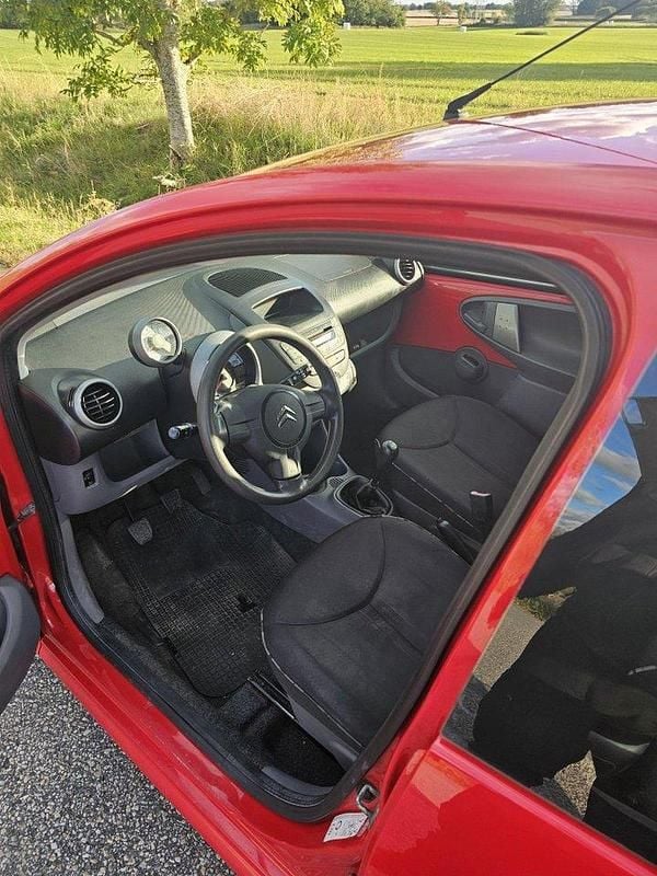 Röd Begagnad 2009 Citroën C1 Halvkombi | 17 500 kr (Marknadspris) - Bild 1/4