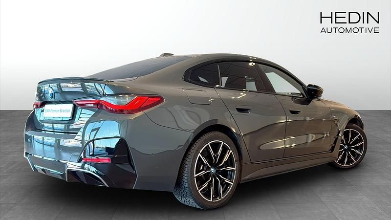Begagnad BMW i4 Shadowline 442 kW (601 HK) 2023 Grå Sedan