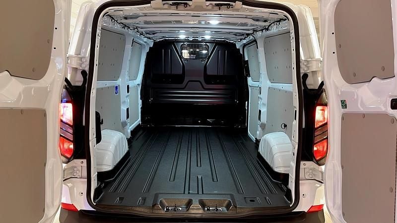 Begagnad Ford Transit Custom 2026 Vit Pickup